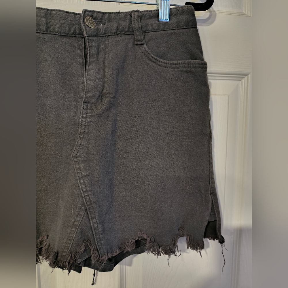 5KG Jeans Sz L Distressed Black Denim Squirt - Picture 3 of 8